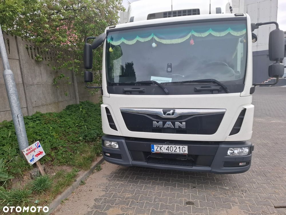MAN TGL 12.220 - 1