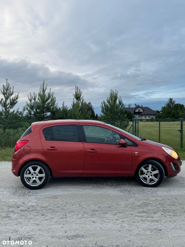 Opel Corsa 1.7 CDTI Cosmo - 4