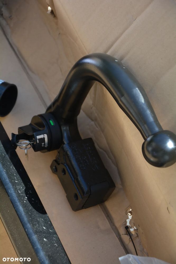 BMW 1/2/3/4/X1   -  hak wypinany Brink na klucz - 3