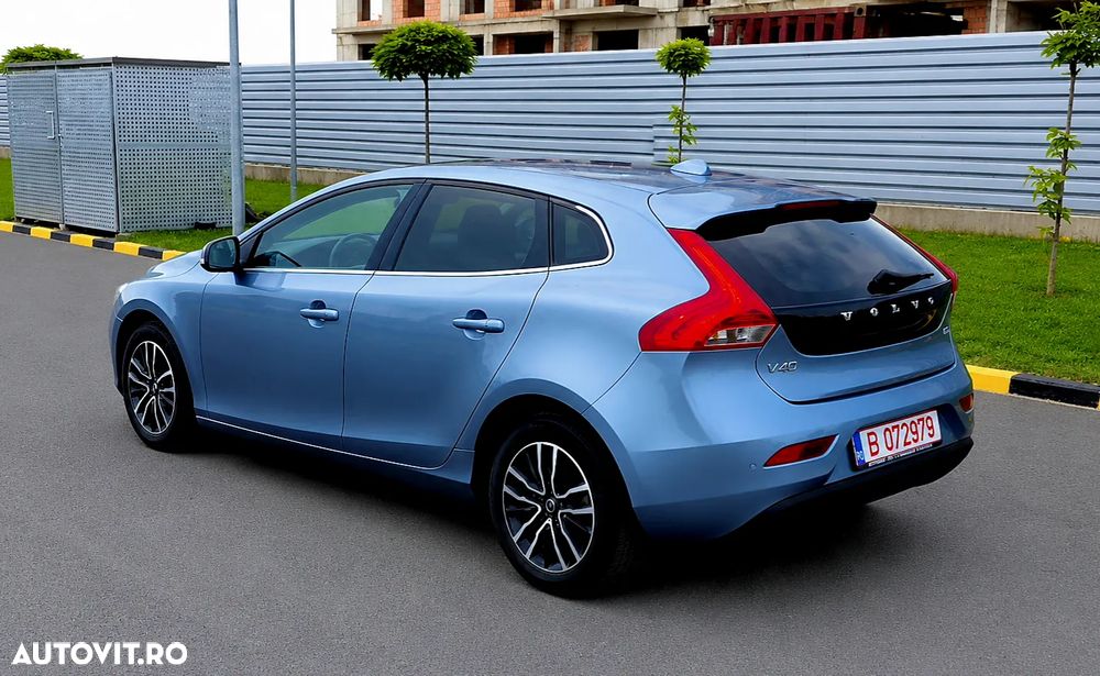Volvo V40 T2 Aut. Inscription - 3