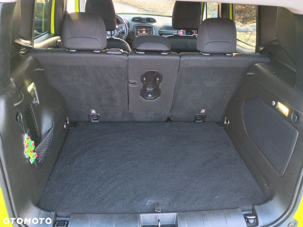 Jeep Renegade - 14