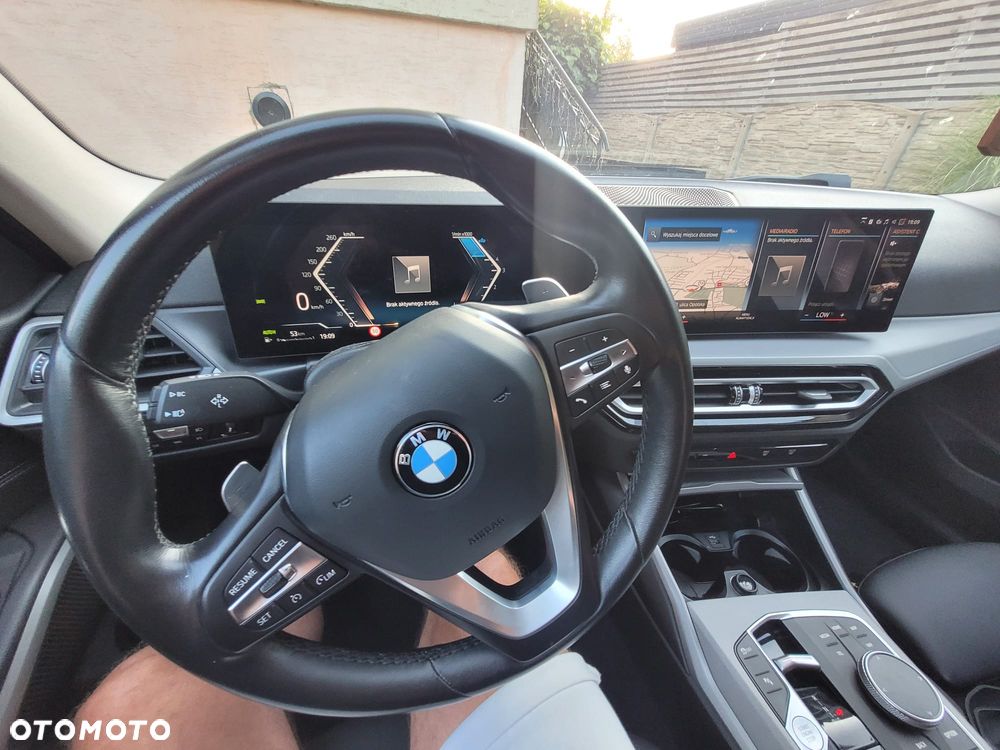 BMW Seria 3 320d mHEV - 28