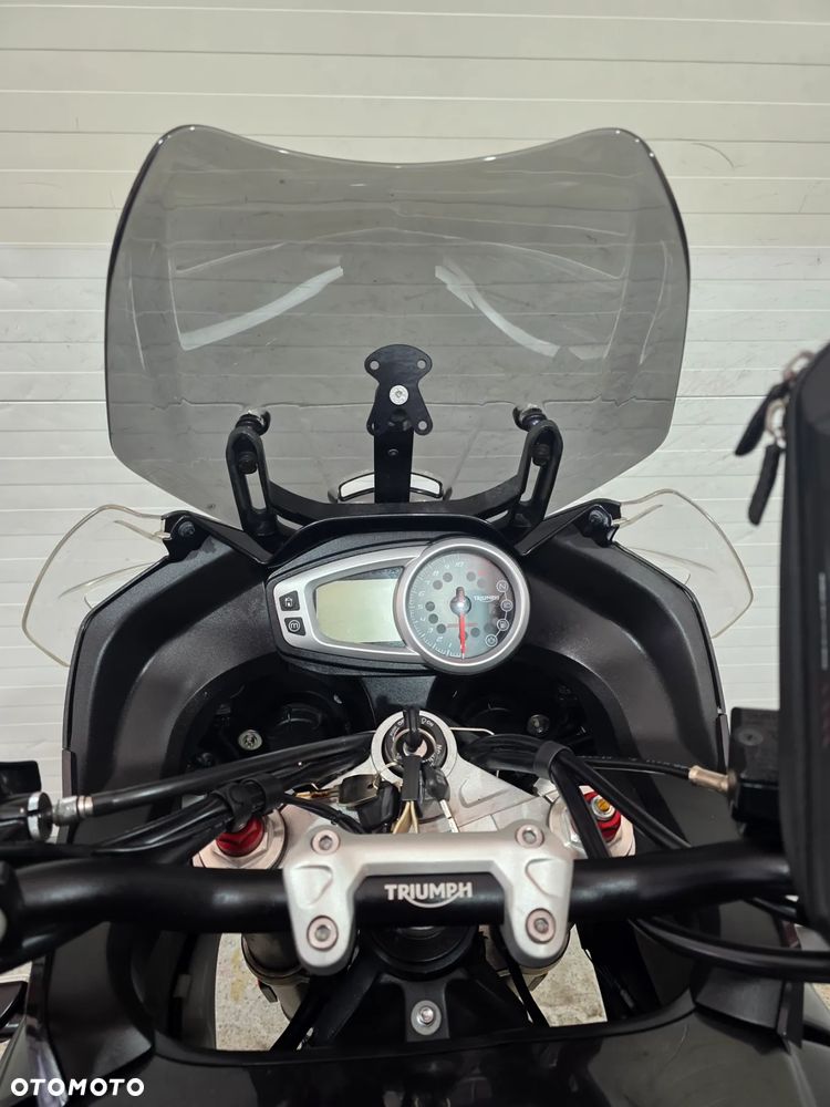 Triumph Tiger - 29