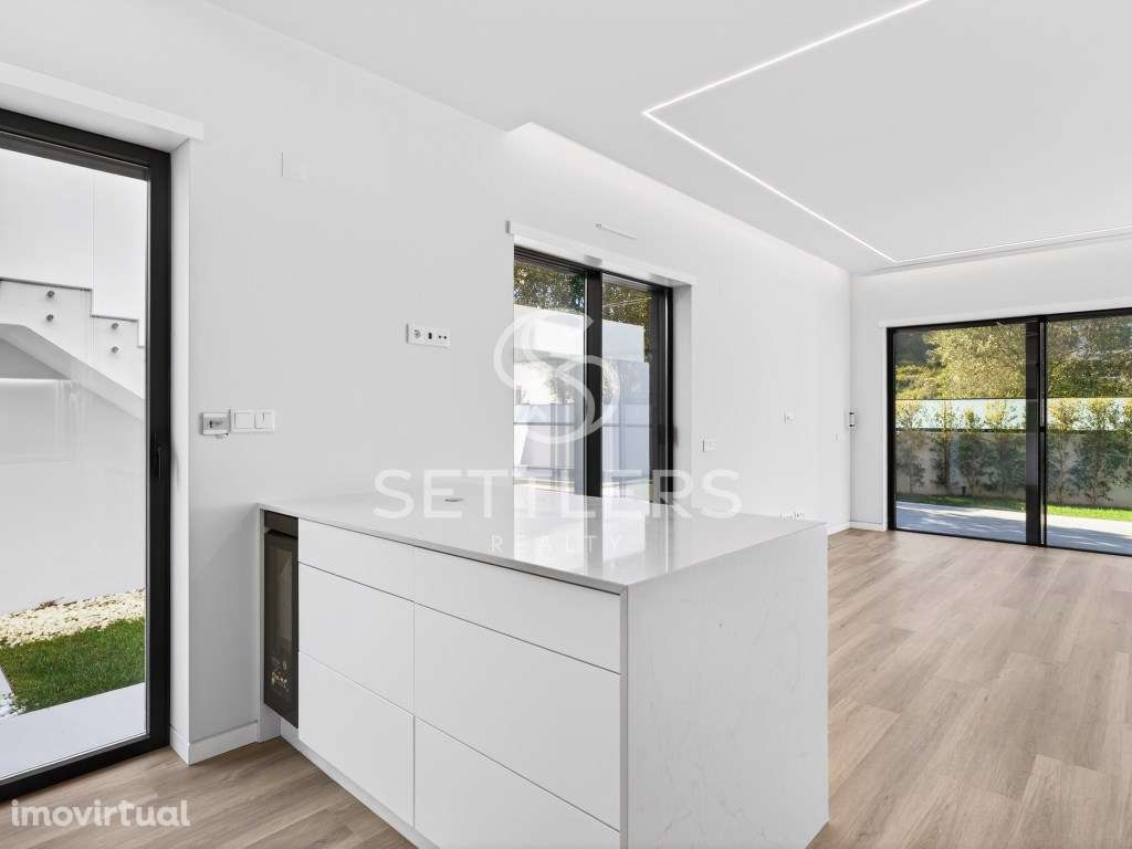 Moradia Isolada T3 + 1 - Estoril - Grande imagem: 5/41