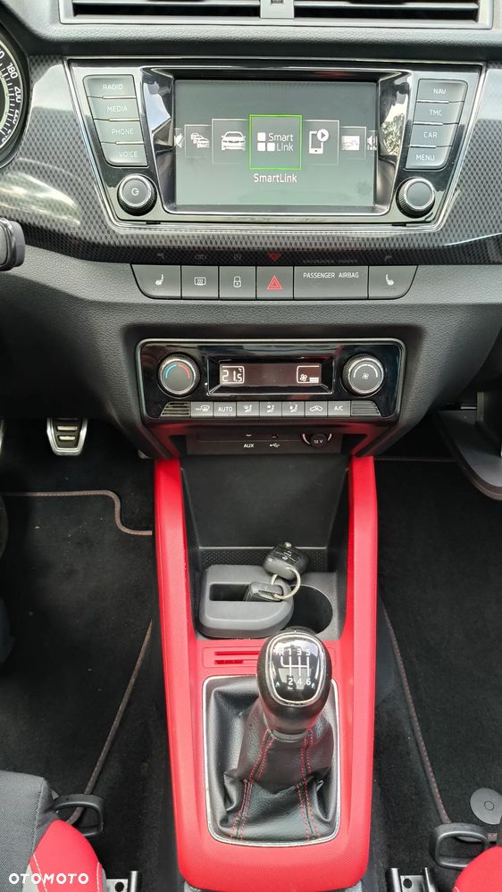 Skoda Fabia ver-1-2-tsi-monte-carlo - 25