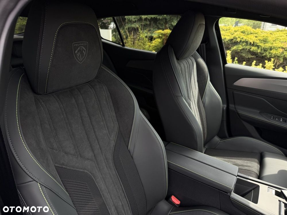 Peugeot 408 - 20