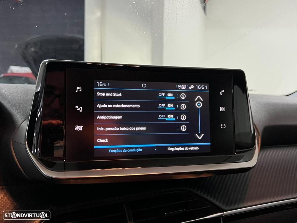 Peugeot 2008 1.2 PureTech Active Pack - 9