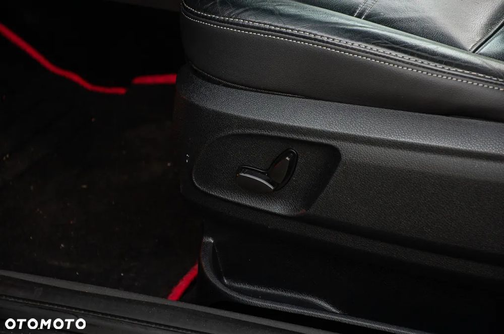 Ford Kuga 2.0 TDCi 4WD Titanium - 35