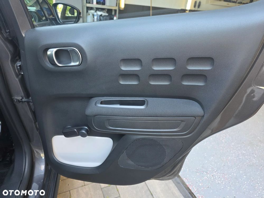 Citroën C3 1.2 PureTech Shine EAT6 - 13