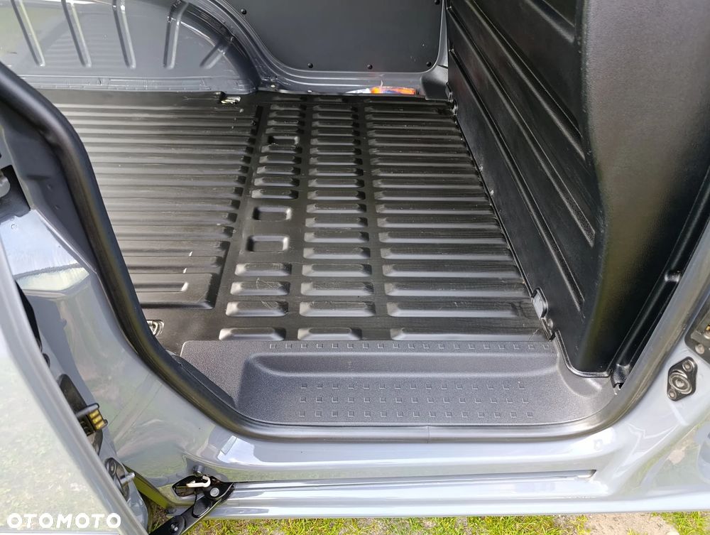Volkswagen Caddy - 20