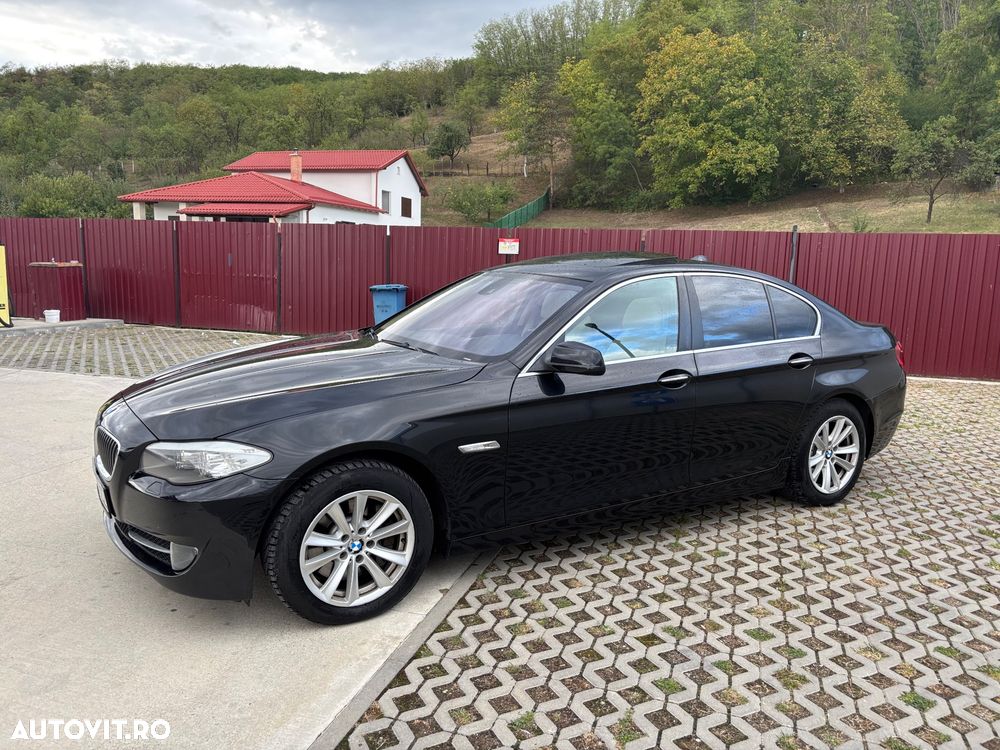 BMW Seria 5 525d Aut. - 27