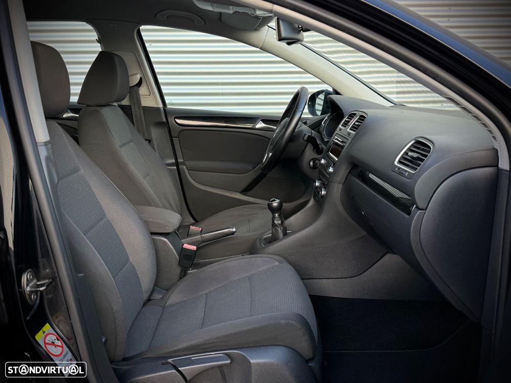 VW Golf 2.0 TDi Confortline - 10