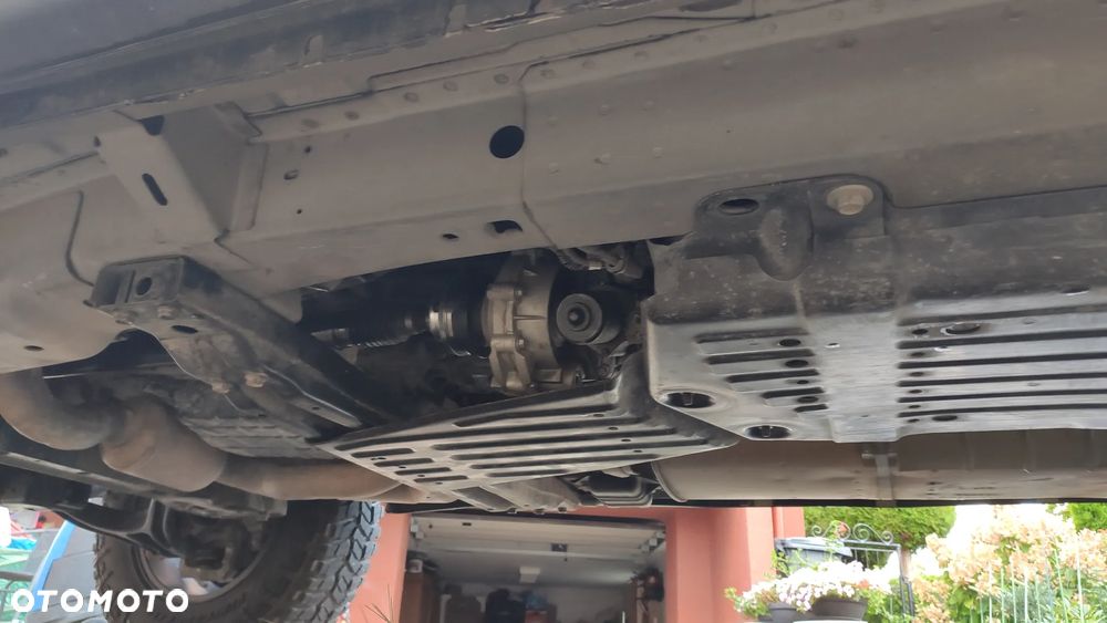 Jeep Commander 5.7 V8 HEMI Automatik Limited - 16