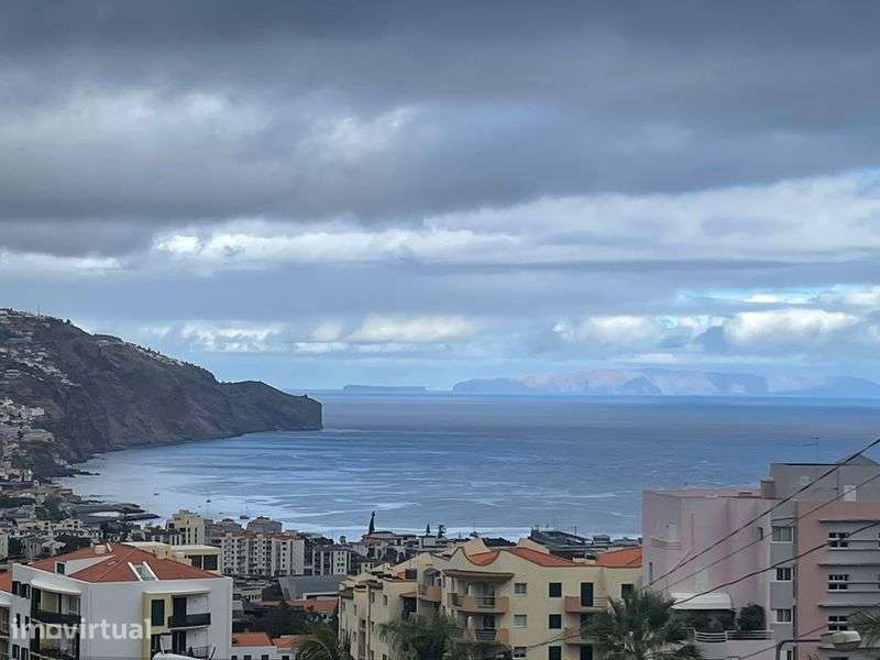 Moradia isolada T5 no Funchal - Grande imagem: 2/12