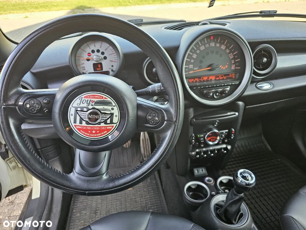 MINI Cooper S 50 Mayfair - 25