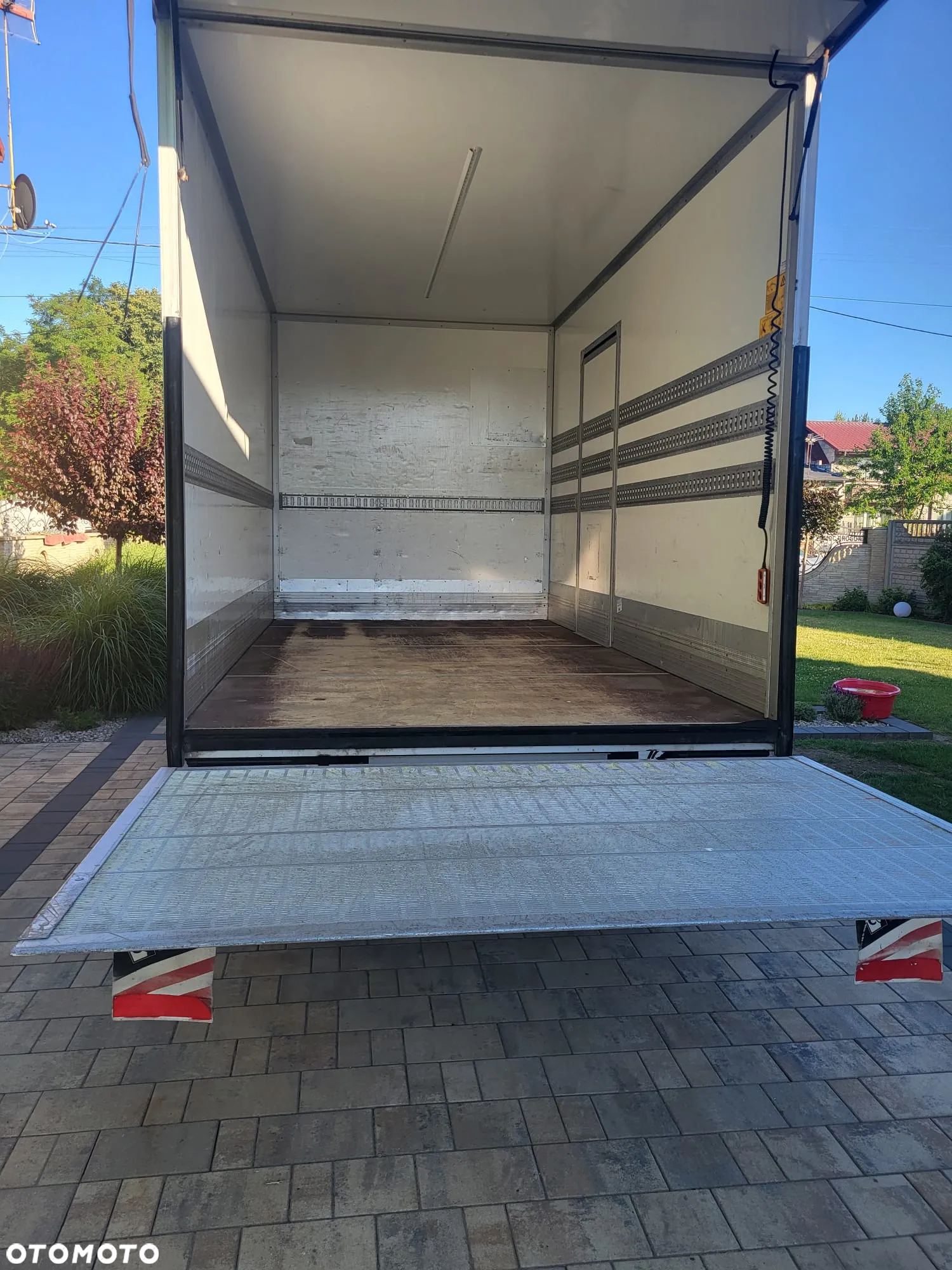 Iveco DAILY 35C18 KONTENER 4.20 WINDA HIMATIC KLIMATRONIC - 9