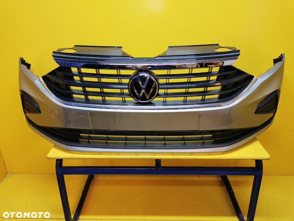 VW POLO VI SEDAN ROSJA 2019- ZDERZAK PRZOD GRILL - 1