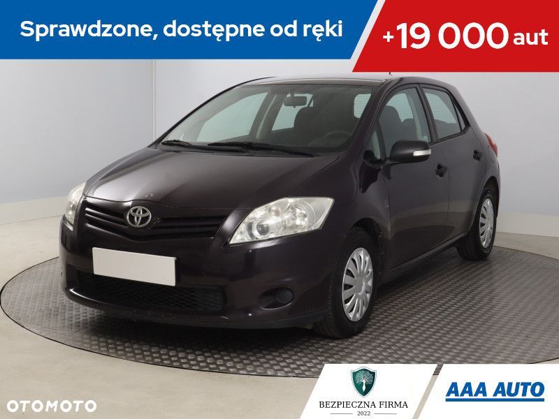 Toyota Auris - 2