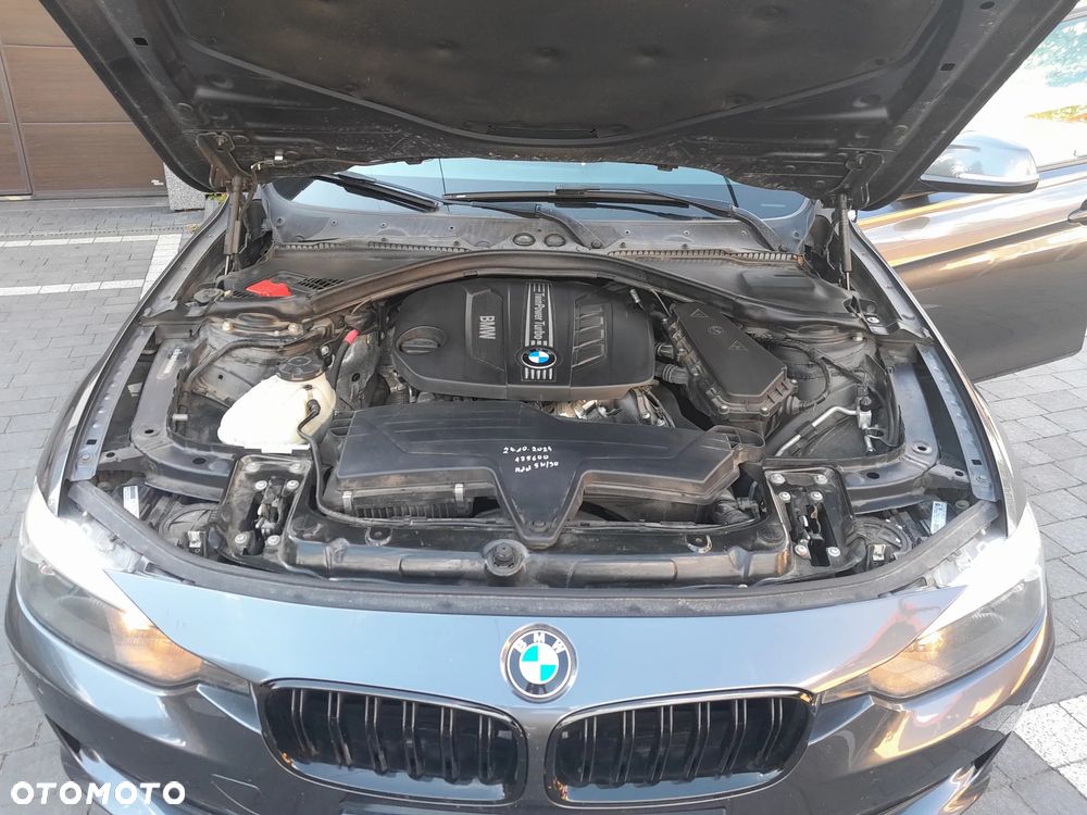 BMW Seria 3 - 22