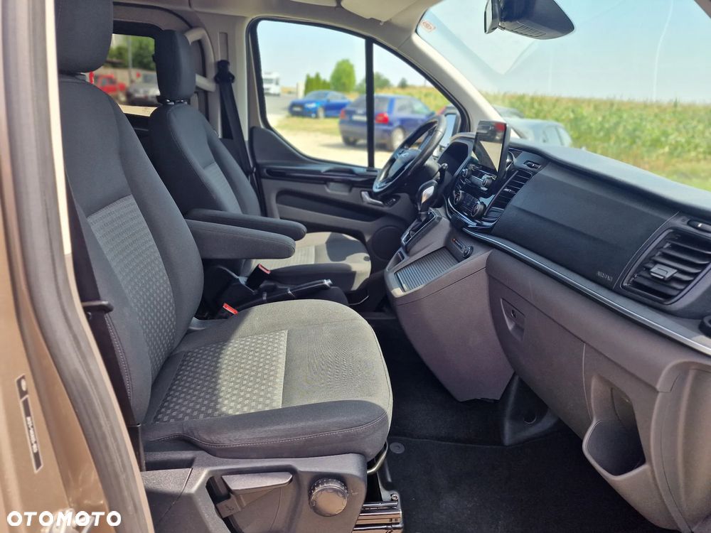 Ford Tourneo Custom 310 L2H1 VA Autm Titanium X - 22