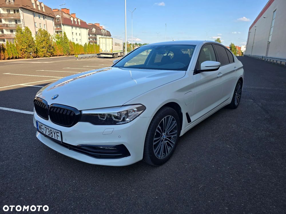 BMW Seria 5 530e iPerformance Luxury Line sport - 1
