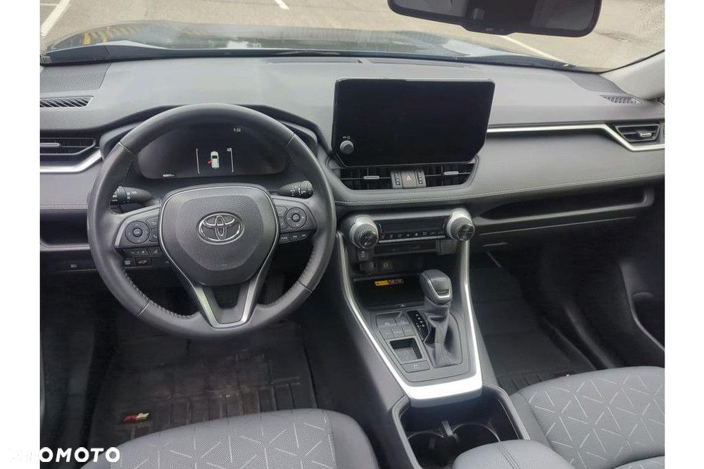 Toyota RAV4 - 13