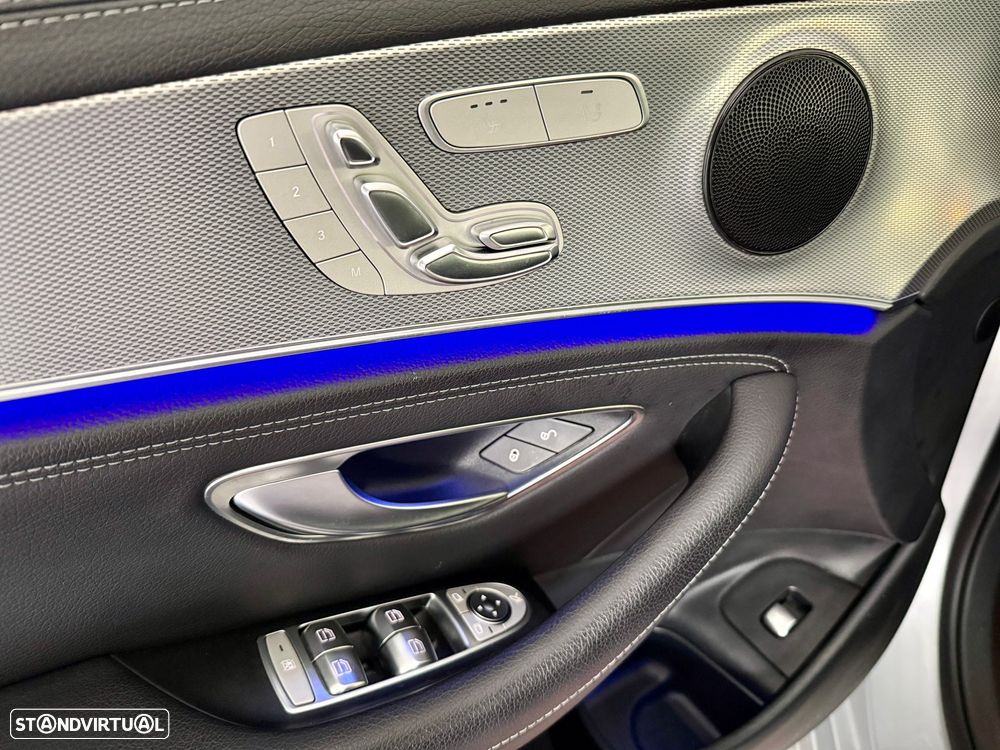 Mercedes-Benz E 300 de AMG Line - 16