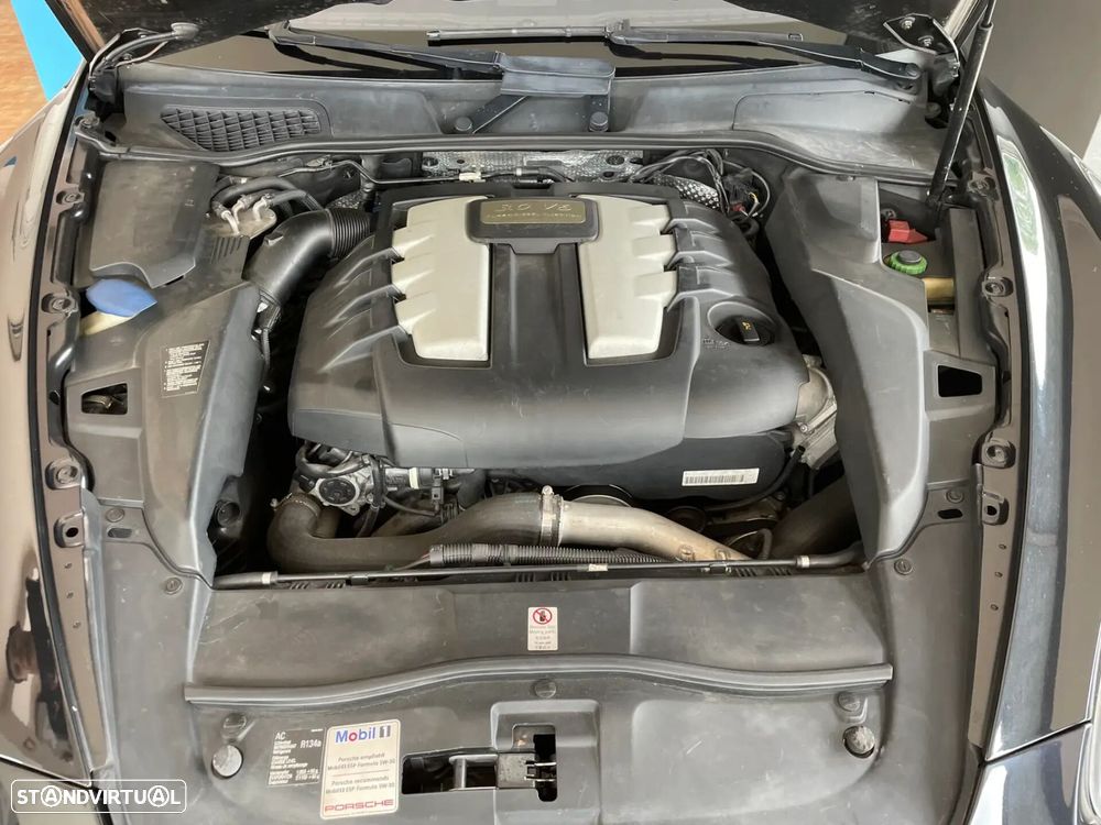 Porsche Cayenne - 36