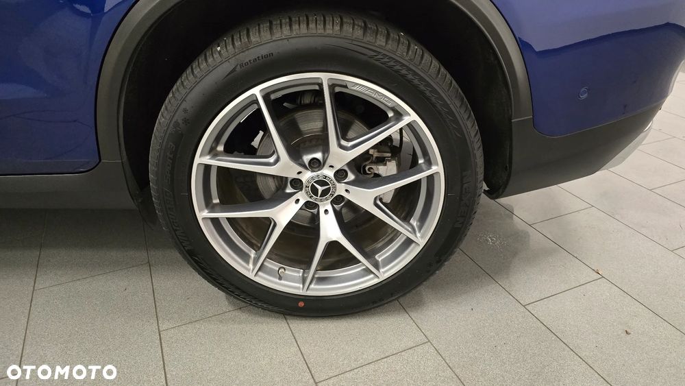 Mercedes-Benz GLC 300 d 4Matic 9G-TRONIC AMG Line Plus - 13