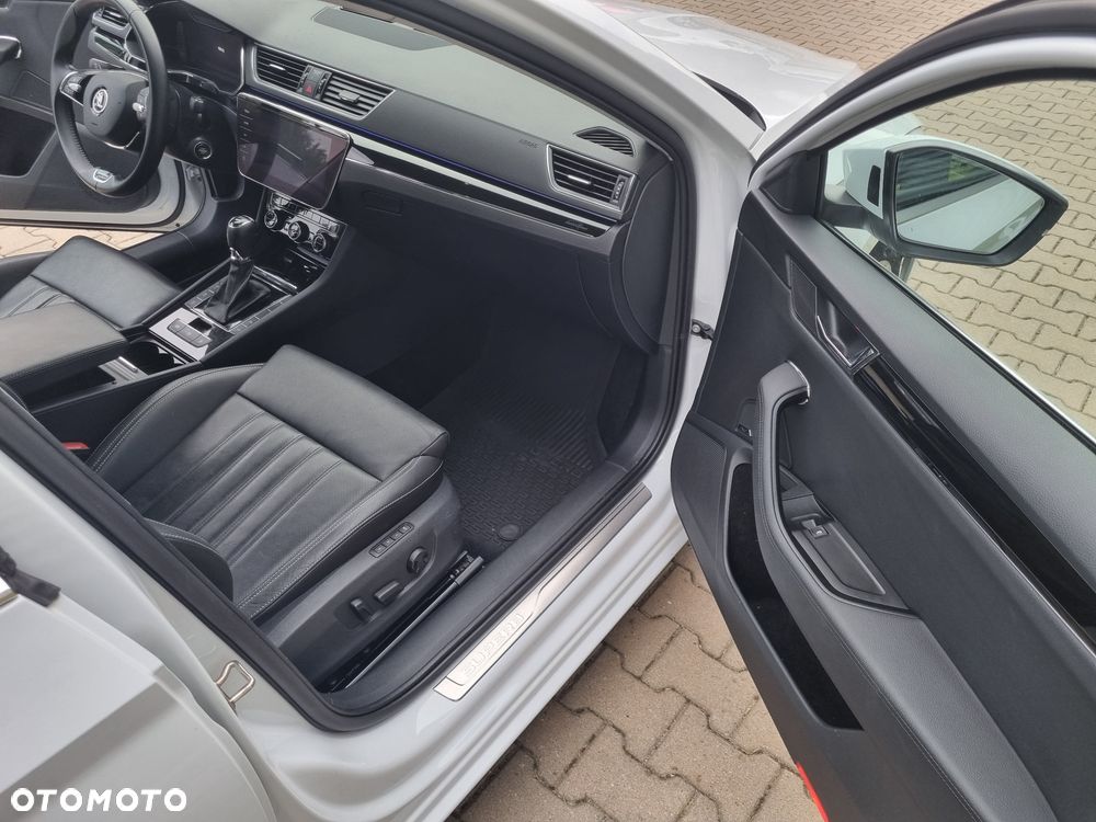 Skoda Superb 2.0 TDI SCR L&K DSG - 8