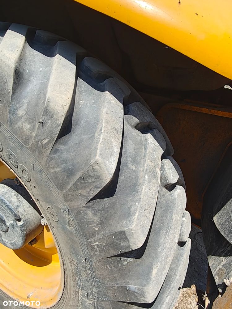 JCB 4CX Eco - 26