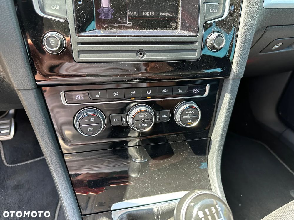 Volkswagen Golf - 13