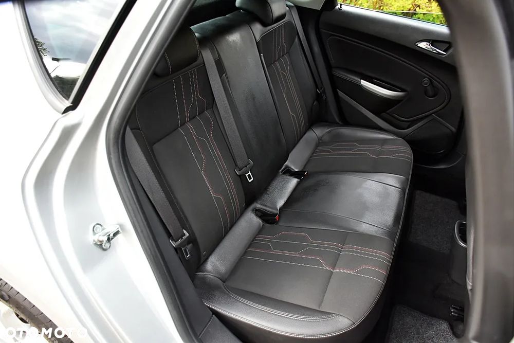 Opel Astra 1.4 Turbo Active - 34