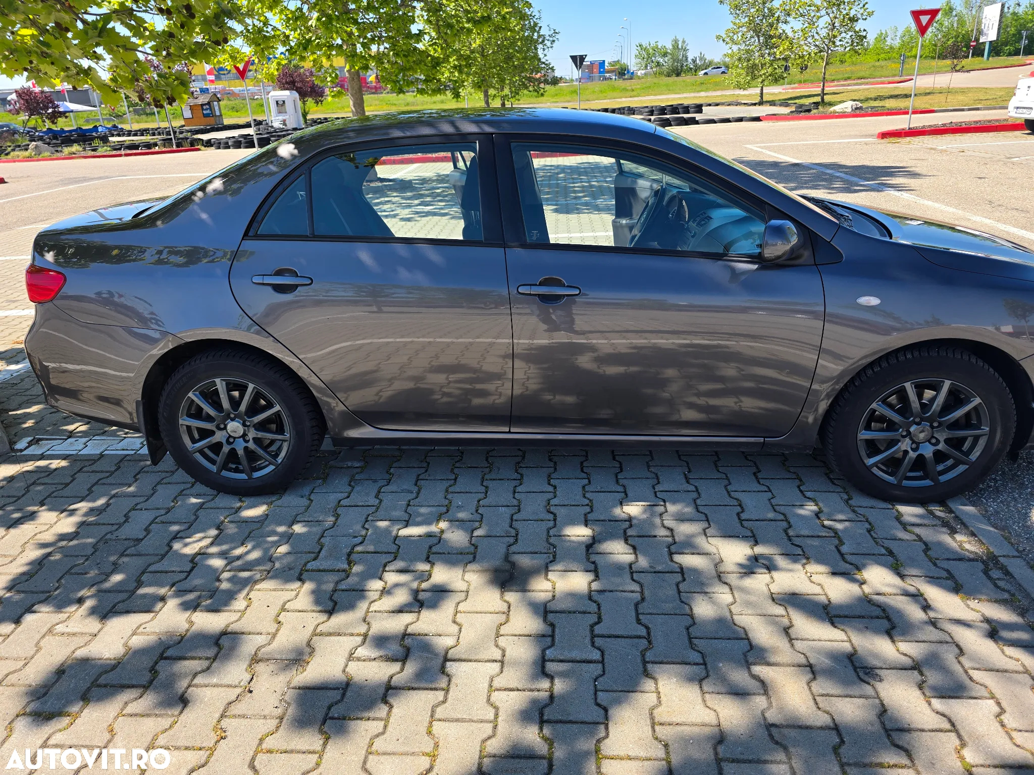 Toyota Corolla 2.0 D-4D DPF Sol - 15