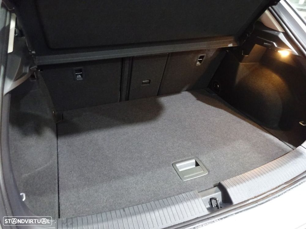 VW T-Roc 1.5 TSI Life DSG - 33