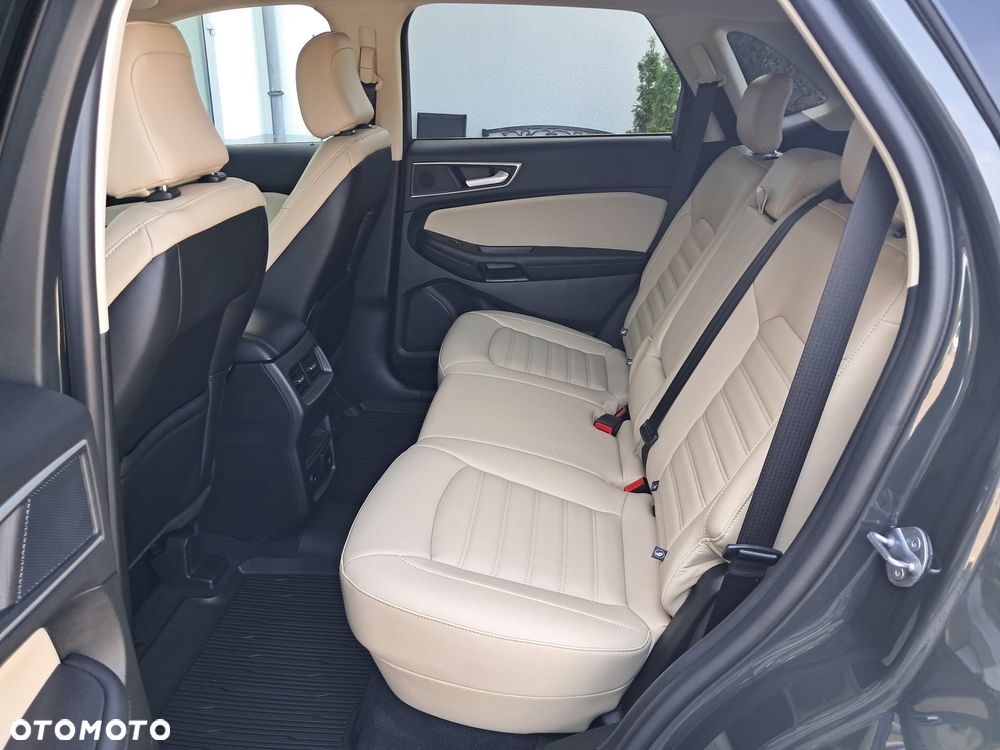 Ford Edge - 9