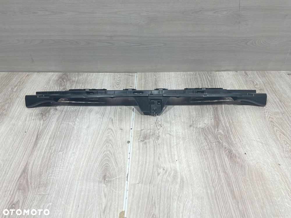 PORSCHE 911 GT3 ŚLIZG ŚRODKOWY ZDERZAKA TYŁ 9GT807900