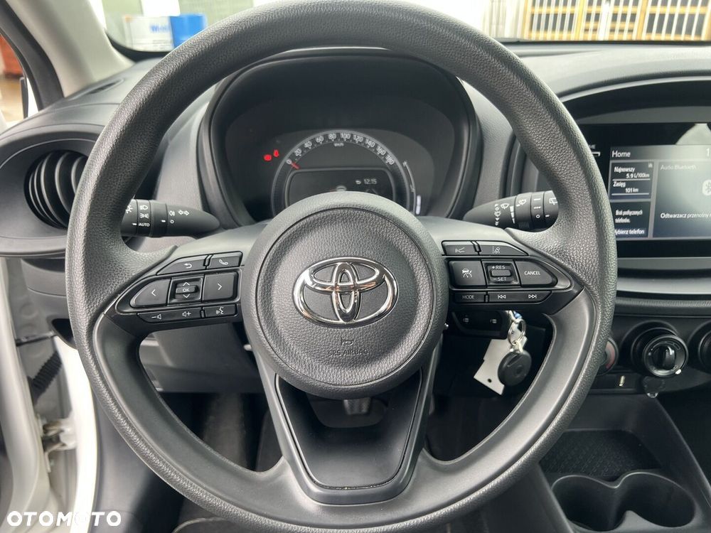 Toyota Aygo X - 17