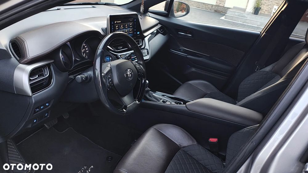 Toyota C-HR 1.8 Hybrid Executive - 29