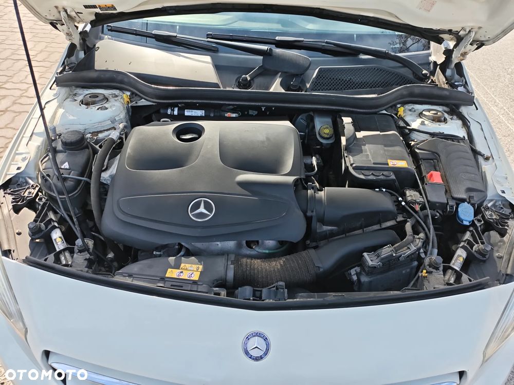 Mercedes-Benz Klasa A 180 (BlueEFFICIENCY) - 39