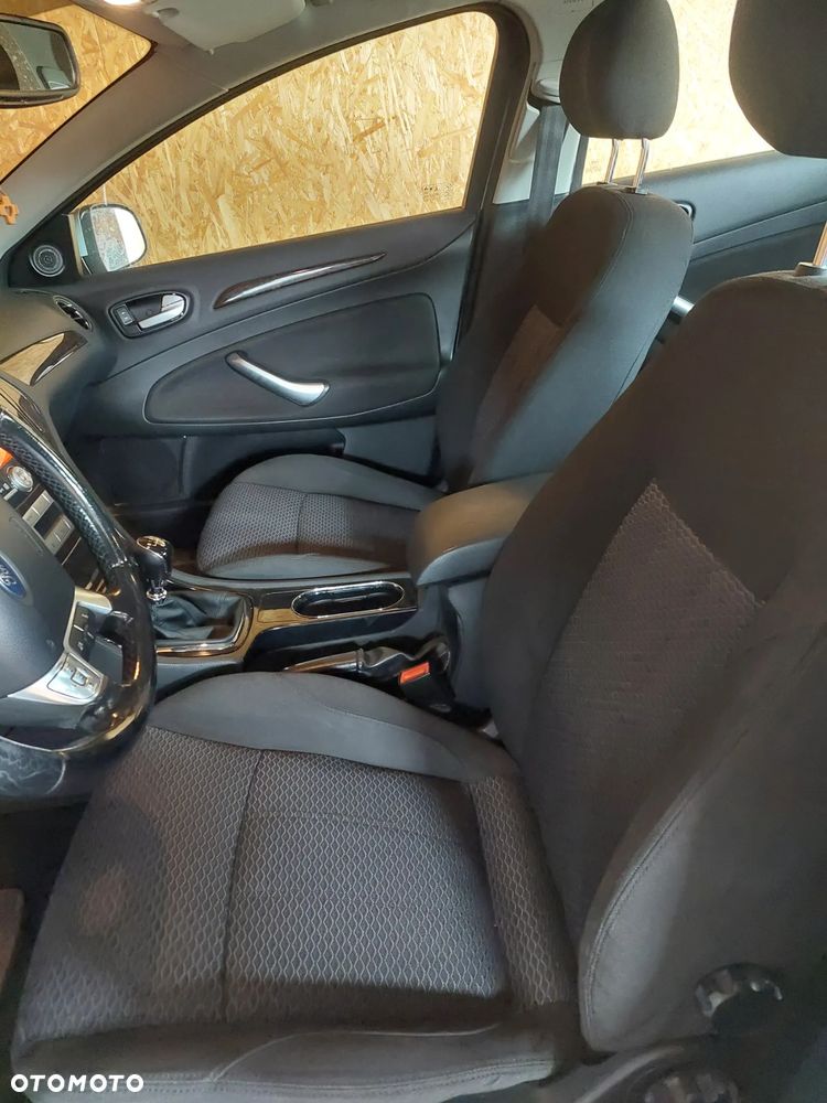 Ford Mondeo 1.8 TDCi Ghia - 2