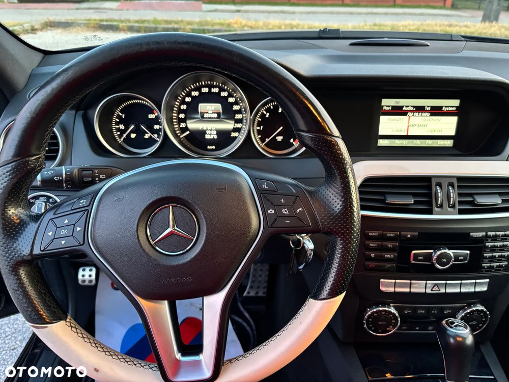 Mercedes-Benz Klasa C 200 CDI DPF Automatik BlueEFFICIENCY Special Edition - 12