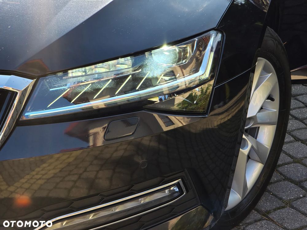 Skoda Superb 2.0 TDI SCR 4x4 Style DSG - 16