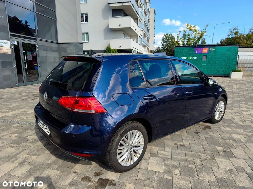 Volkswagen Golf 1.6 TDI BlueMotion Comfortline - 3