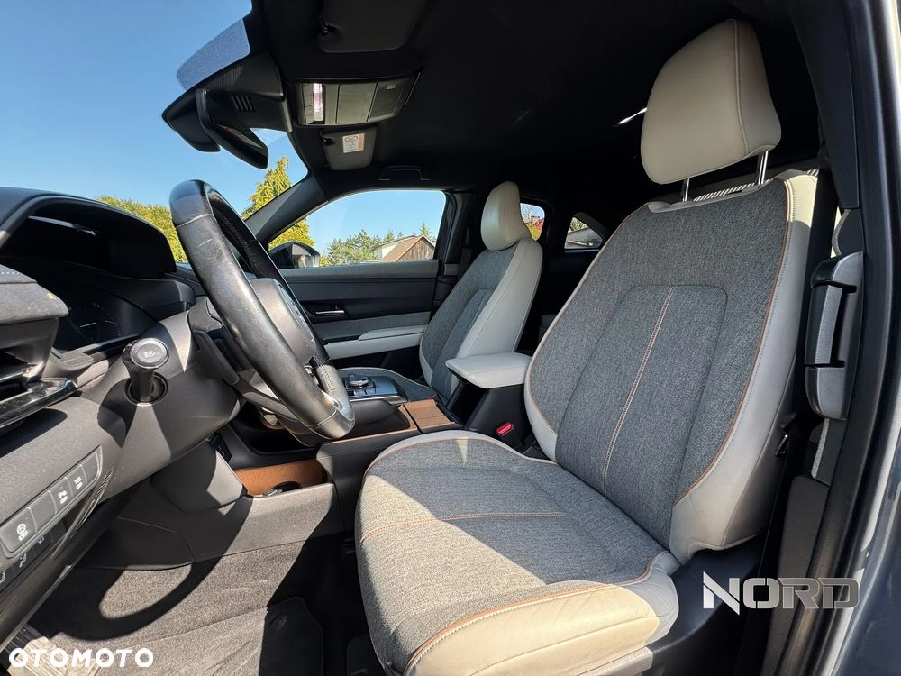 Mazda MX-30 e-SKYACTIV - 13