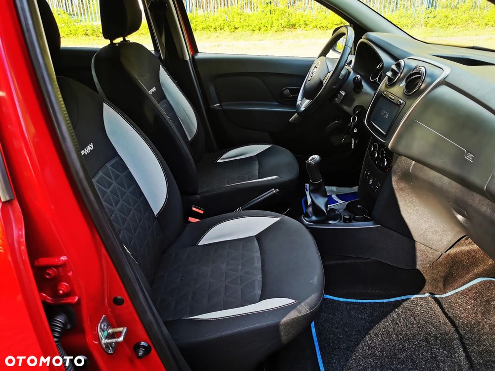 Dacia Sandero Stepway TCe 90 (S&S) Celebration - 21