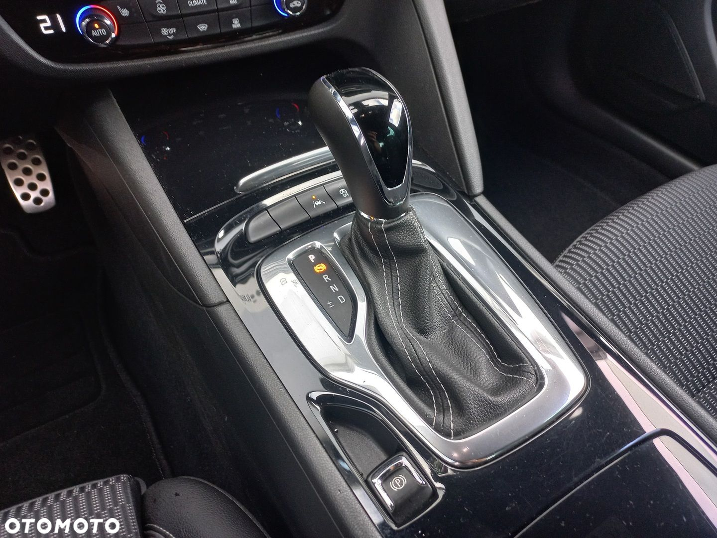 Opel Insignia 1.5 T Elite S&S - 23