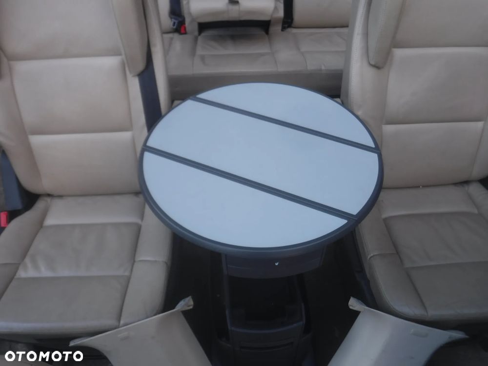 Vw T5 Lift T6 multivan fotele siedzenia grzane  kanapa skory stolik przekladka 2 X drzwi boczki roletki kpl - 8