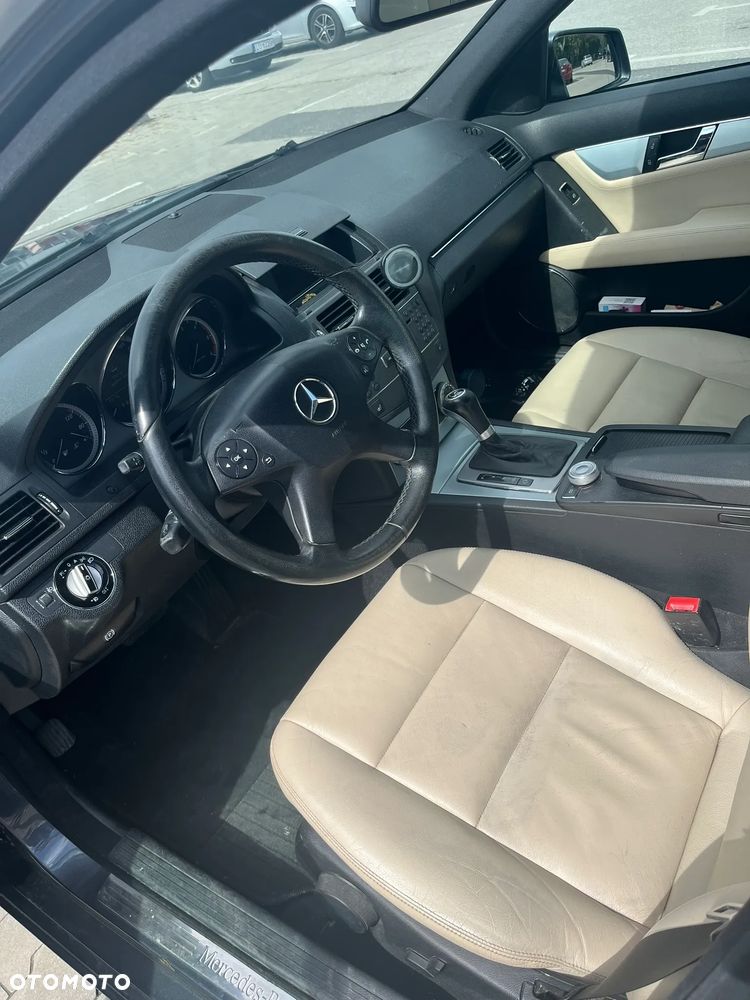 Mercedes-Benz Klasa C 200 CDI DPF Automatik BlueEFFICIENCY Avantgarde - 7