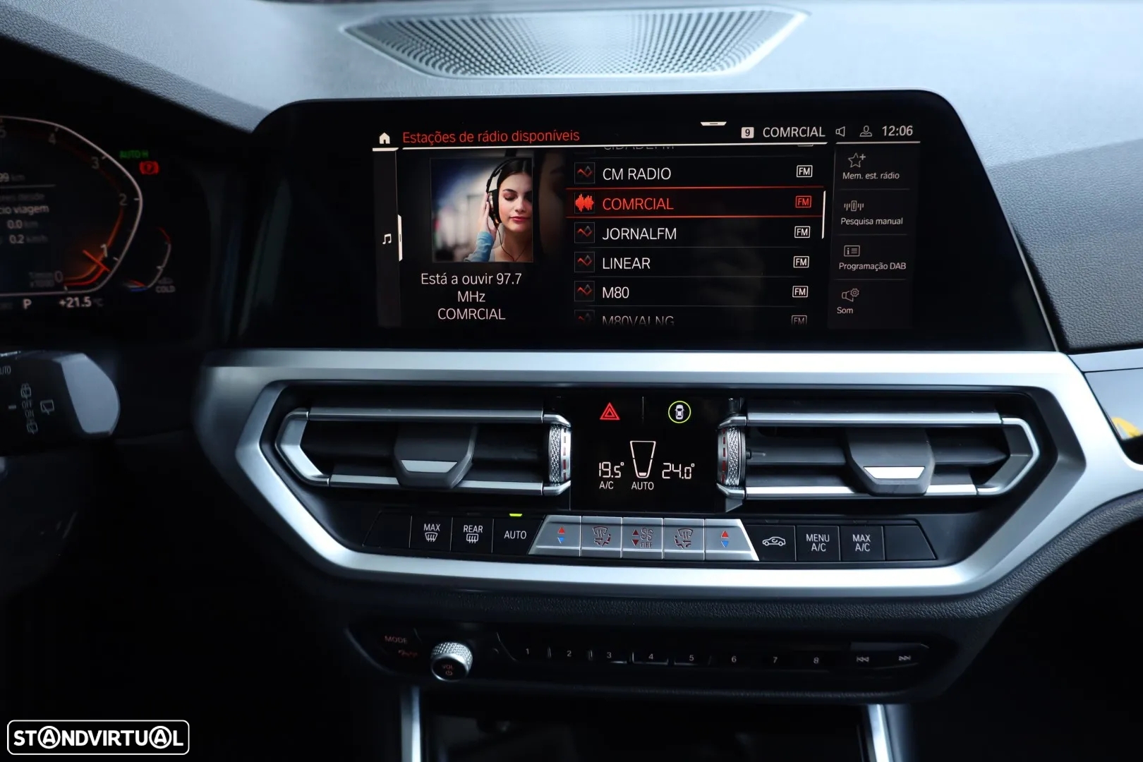 BMW 318 d Touring Line Sport Auto - 27